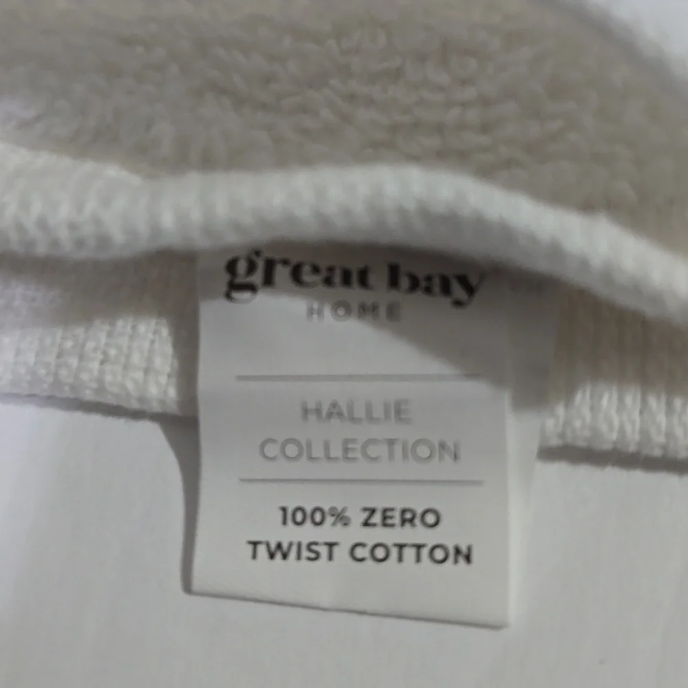 Elegant White and Green Striped Kitchen Towels
